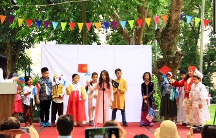 DU LỊCH VÒNG QUANH THẾ GIỚI CHỈ TRONG MỘT NGÀY